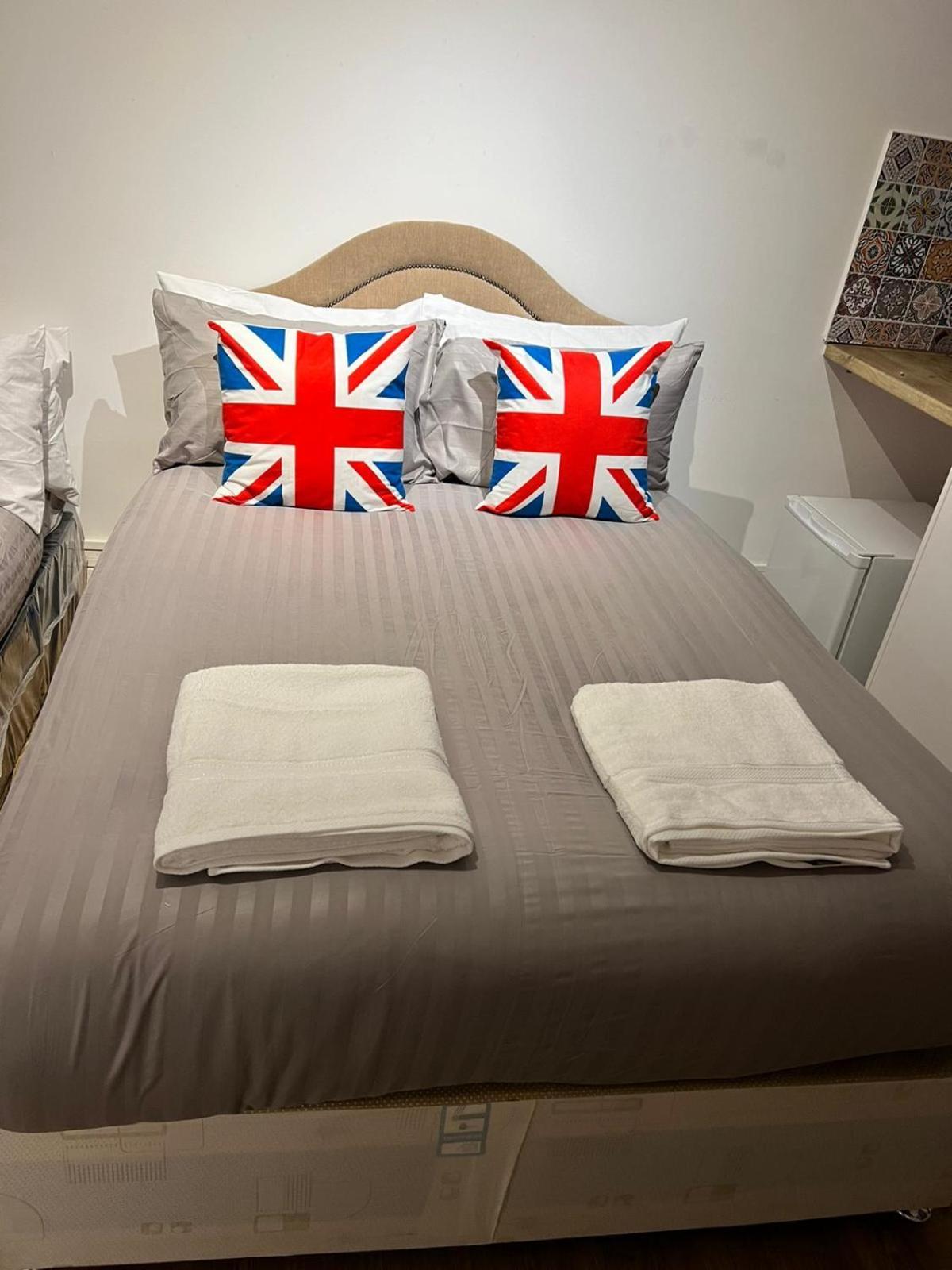 Islington Budget Guesthouse Londra Esterno foto