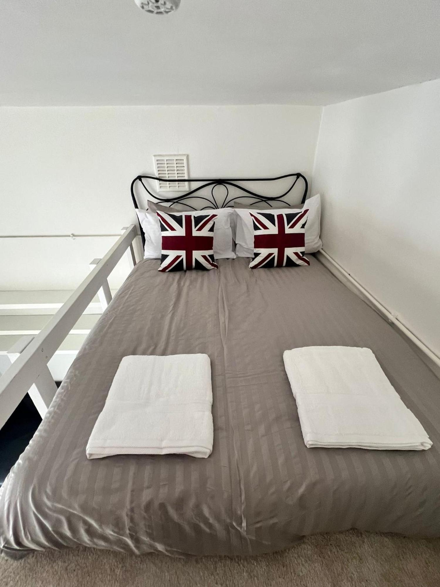 Islington Budget Guesthouse Londra Esterno foto